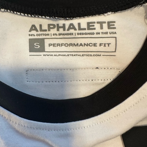 Alphalete Black and White 3/4 Sleeve Baseball Tee Size Small NWT - Picture 3 of 4
